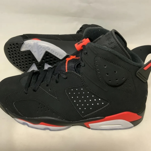 Nike AIR JORDAN 6 RETRO OG Black Infared Size 9.5 384664-060 2019 NEW IN BOX - Picture 11 of 12